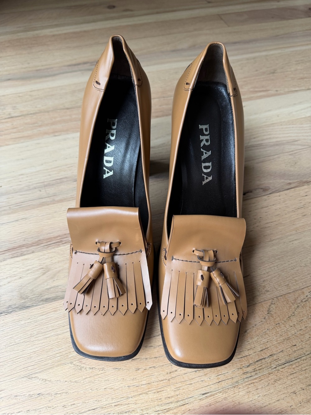 Prada Tan Leather Kiltie Tassel Loafers vintage 1999